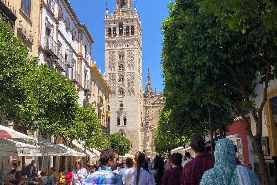 The Cathedral de Sevilla was built as a mosque in 1182, converted to a cathedral in 1248. It features three distinct architectural styles.